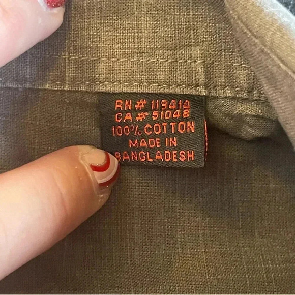 Wolverine Men’s Gray Button Up Long Sleeved Work Shirt Large Pockets Outdoor - Picture 9 of 11